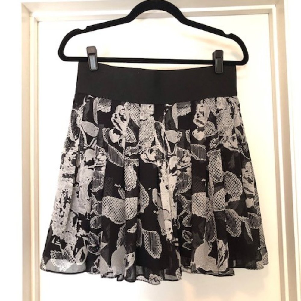 Express Black & White Flowy Skirt